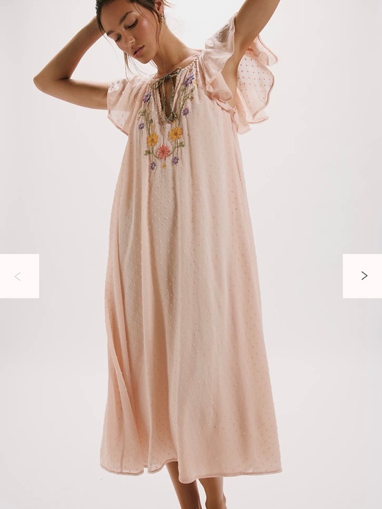 Free People Dresses & Skirts - Free People Blush Pink Embroidered Savanna Rose Midi Dress 🔥 Size M